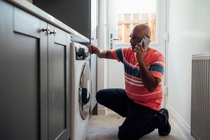 AI Chatbots Take Over Tenant Communications, Raising Accountability Questions